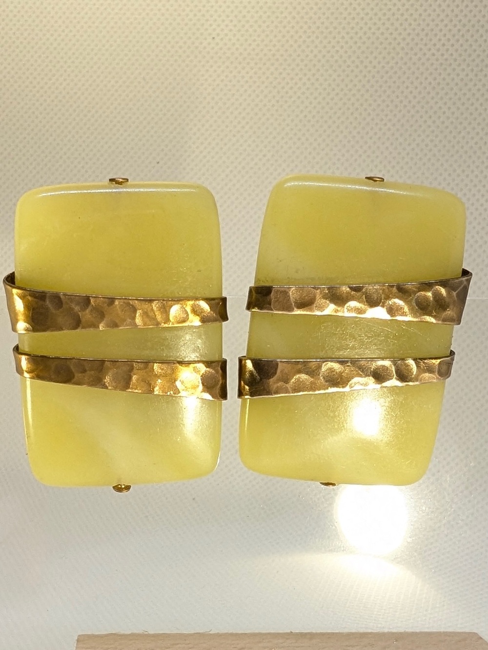 Authentic VTG 80s Jan Michaels San Fran Hammered Brass & nephrite jade earrings
